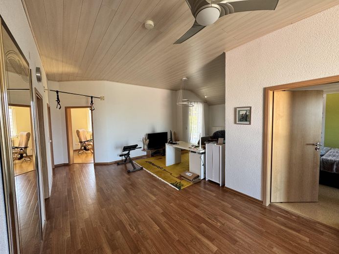 210 m² का विशाल कतारबद्ध छोर का मकान, सौना और वातानुकूलन सहित – 1.OG - Studio