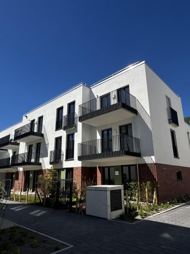 İlk kullanım Işık alan balkonlu 3 odalı daire – Hausansicht