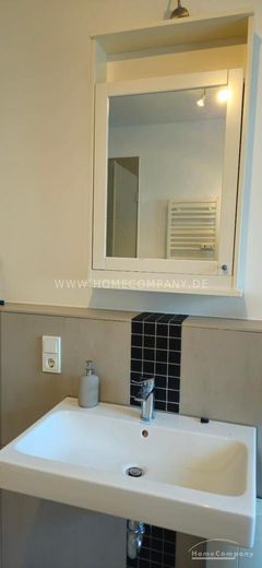 Große moderne möblierte Wohnung in bester Lage direkt am Volksgarten in Köln-Südstadt! – ac2e5c31bde2489b5e80f077761ceb714ab0861e.jpg