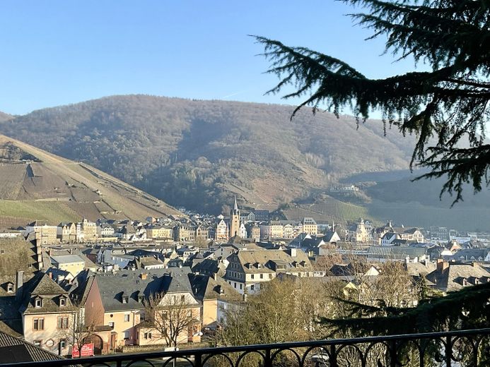 Blick im Winter auf die Stadt