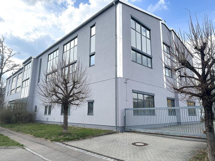 Gebäude seitlich