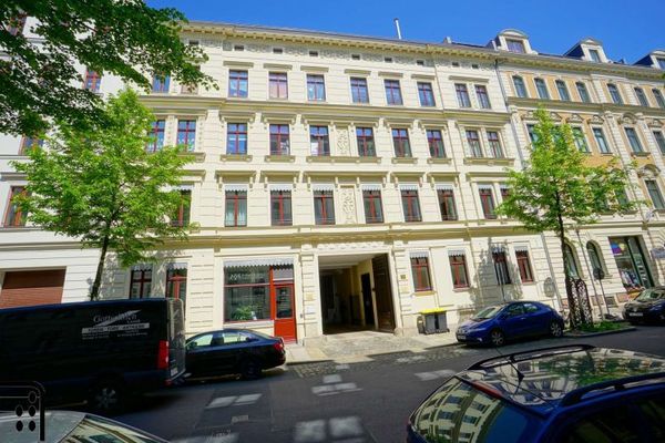 Wertstabile Kapitalanlage im Waldstraßenviertel: 3 Duplex-Stellplätze mit attraktiver Rendite