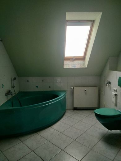 Exklusive Maisonettewohnung mit Garage in bester Lage von Lutherstadt Wittenberg zu verkaufen – Badezimmer