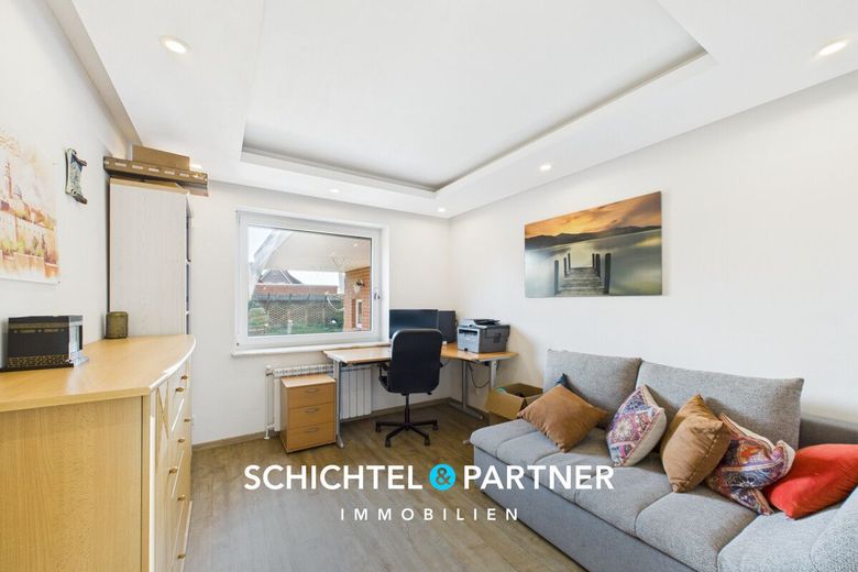 Surheide | Schickes Einfamilienhaus mit Terrasse, Garage und großem Garten – S&amp;P | Schlafzimmer