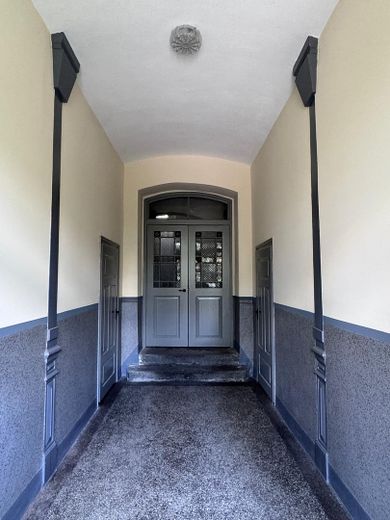 frisch sanierter 5 - Zi DG-Wohntraum mit Fernblick und Gartenanteil in einer Villa – Foto 11