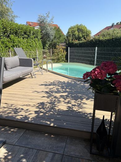 Architect-designed house with pool – Foto 11