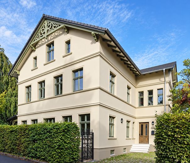 Jugendstil-Villa mit Zukunft und Geschichte - 380qm - Effizienzklasse A+ / provisionsfrei – Vorderansicht