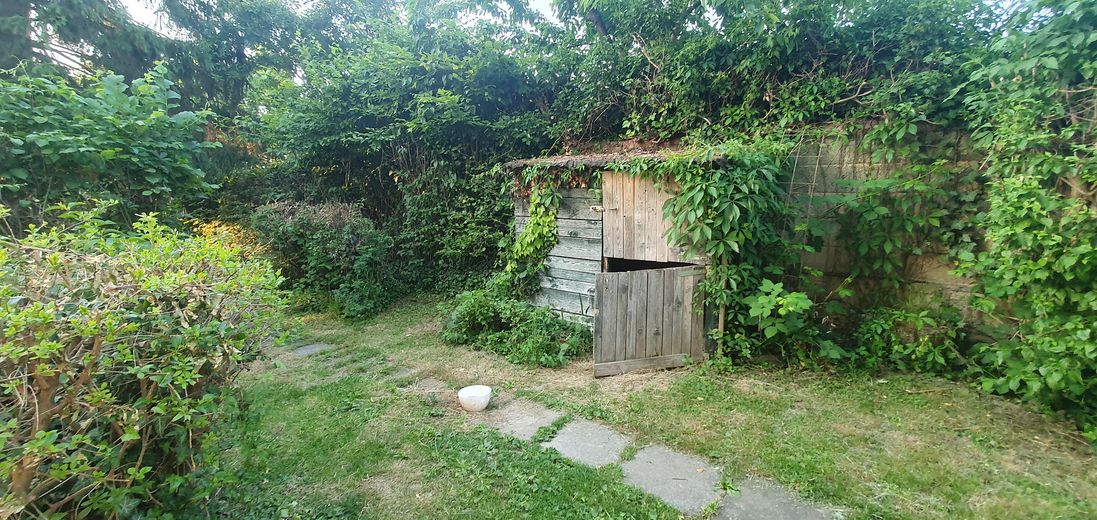 Großzügiges Einfamilienhaus mit 183 m² Wohnfläche – historischer Charme trifft moderne Erweiterung – Gartenschuppen 