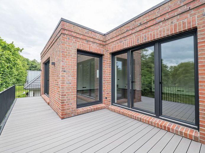 Exklusives Wohnen, stadtnah und in direkter Nähe zum Naturschutzgebiet! – Foto 1