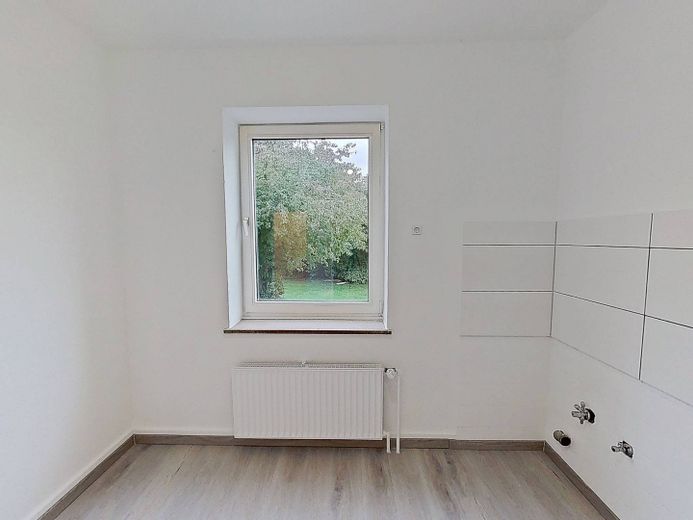 BALKONLU ve bol ışık alan, konforlu 3 odalı daire – Ansicht I: Küche