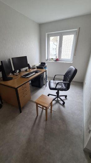 Без комиссии: отличная 4-комнатная квартира (116 м²), отдельная на этаже, отопление 2024 года, 2 ванные комнаты, балкон на южную сторону, гараж – Фото 4