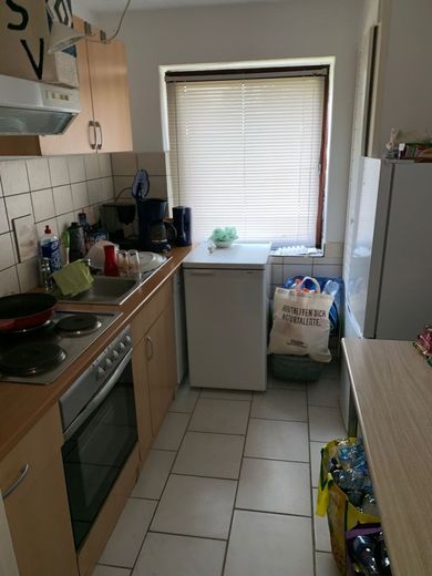 *Nette 2 Zimmer ETW mit eigenem Zugang zum Keller zur Eigennutzung oder Neuvermietung !!!* – Küche