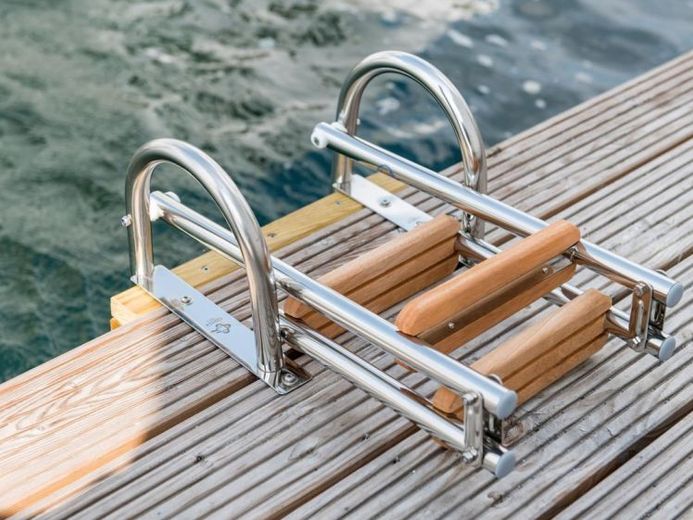 Schwimmendes Haus: Luxuriöse Eleganz direkt auf der Schlei – फोटो 1