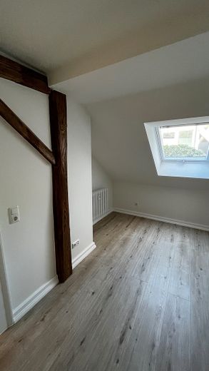 Schöne, sanierte DG Wohnung (95m²) in zentraler Kurparklage – Foto 13