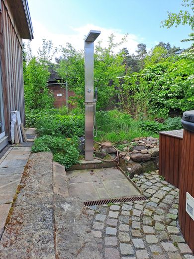 Edelstahl-Gartendusche