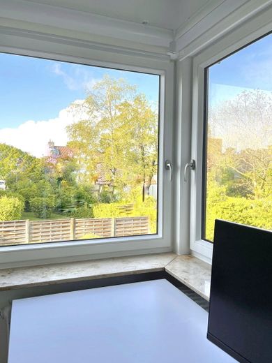 Eckfenster Arbeitszimmer