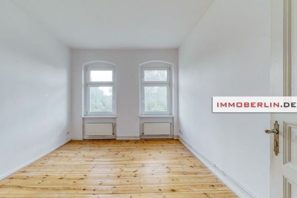 IMMOBERLIN.DE - Liebenswürdige Altbauwohnung mit Westloggia