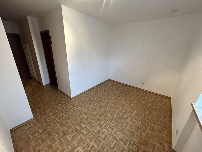 Student:innen-Appartement mit eigenem Parkplatz und WLAN-Flatrate in Obereichstätt – Appartement