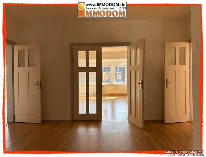 3-Zimmer-Wohnung in Zwickau-Nordvorstadt, herrschaftliches Wohnen mit großer Wohnküche, Erker und 2 Balkonen! – Flur
