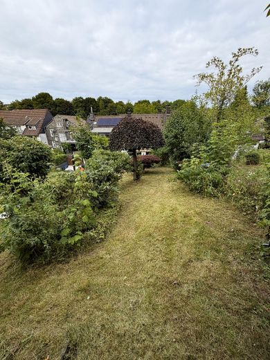 Wuppertal-Ronsdorf’ta müstakil sıra ev – Garten