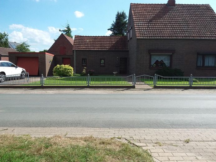 Straßenansicht