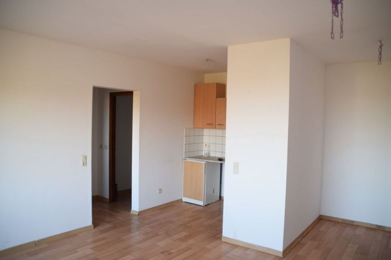 2 Zimmer-Apartment mit TG Stellplatz in Kaiserslautern Unigebiet zu verkaufen – Küchenecke