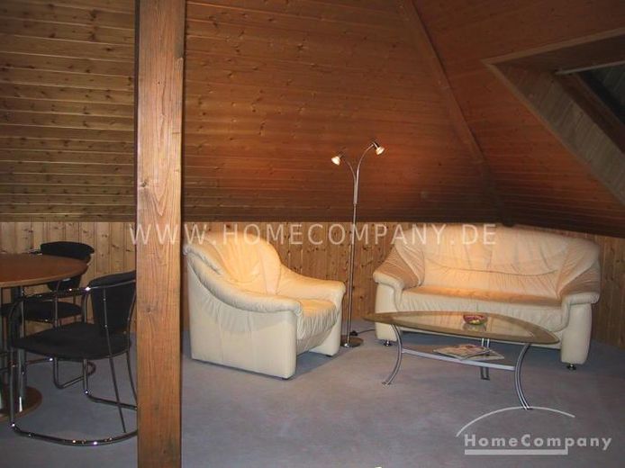 شقة 3 غرف، مفروشة، الطابق الأول، في منزل مكوّن من شقتين. – f12af777f2088476b5dc02dfe56eb471b10fc444.jpg
