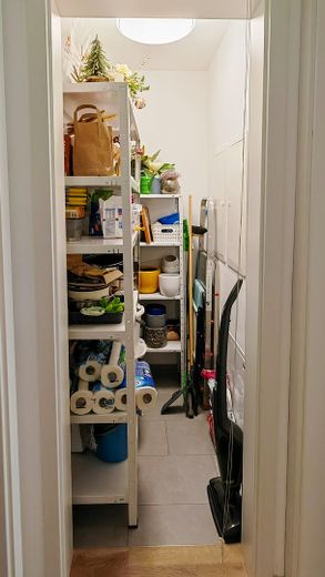 Modernes Wohnen in Burglengenfeld: 2-Zimmer-Wohnung mit EBK und Balkon – Abstellraum