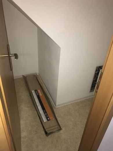 Einbauküche! Günstige DG 3-Zimmer mit Laminat und Wanne in guter Lage! – IMG_3611