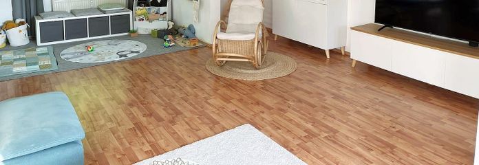 Şehirli, yeşil manzara, aydınlık ve sakin: Çatı teraslı, cazibeli penthouse hissi | İç Liman yakınında