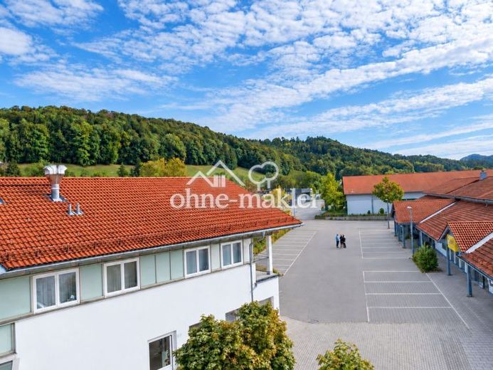 Maisonette con 2 locali e balcone a Hausham – ca. 63 m², senza commissioni, disponibile presumibilmente dal 01.01.27 – Foto 1