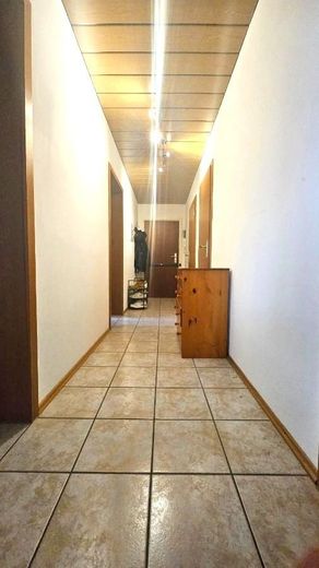 *** Attraktive Balkonwohnung mit Fernblick in Hadern ***  ideal für Eigennutzer &amp; Anleger – Flur