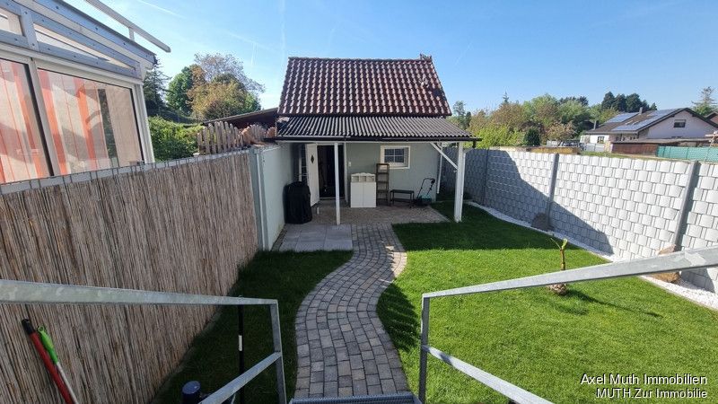 Blick zum Nebengeb. mit Sauna