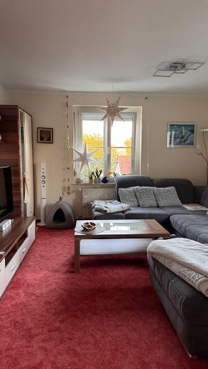 Wohnen im Leipziger Südwesten – Gepflegte Wohnung mit sonnigem Südwestbalkon – Wohnzimmer