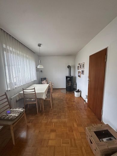 Geniş arsasıyla Bernstadt'ta müstakil ev – Fotoğraf 4