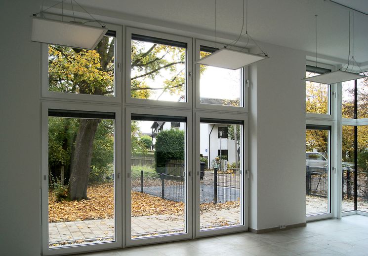 Fensterfront ähnlich