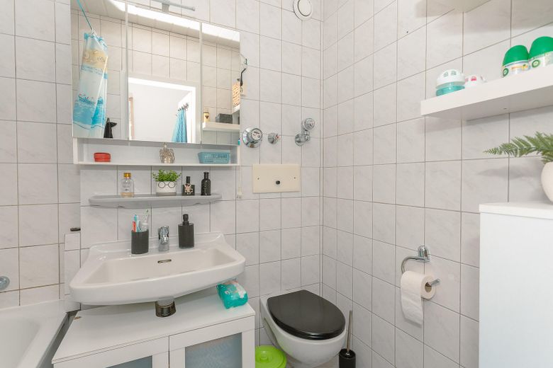 Badezimmer mit Wanne