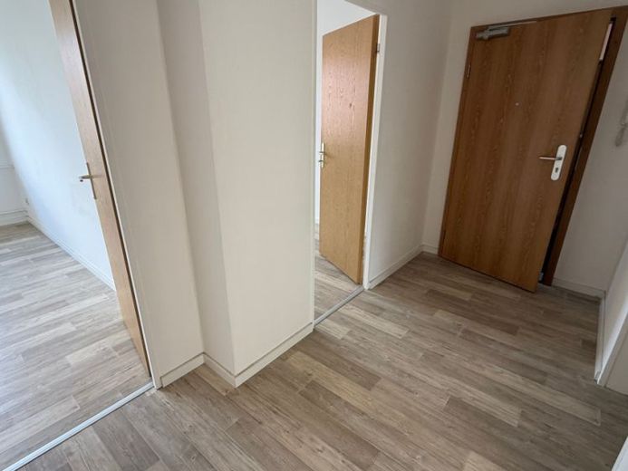 Wohnen im 3.OG - ruhige Lage + Stellplatz ! – Foto 1