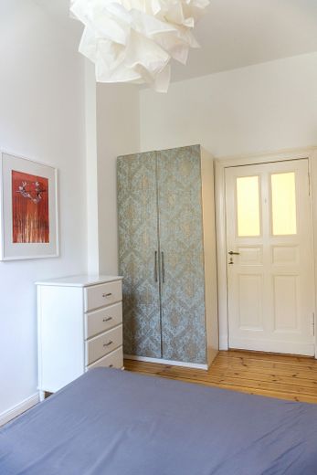 Ruhige Zweizimmerwohnung in beliebter Gegend in Berlin Kreuzberg – Schlafzimmer