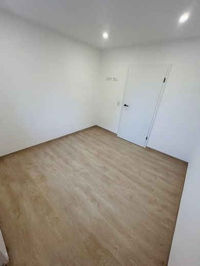 3-Raum DG-Wohnung mit neuer Einkauküche in Meerane - Erstbezug hochwertig saniert – Schlafzimmer 2 / Kinderzimmer
