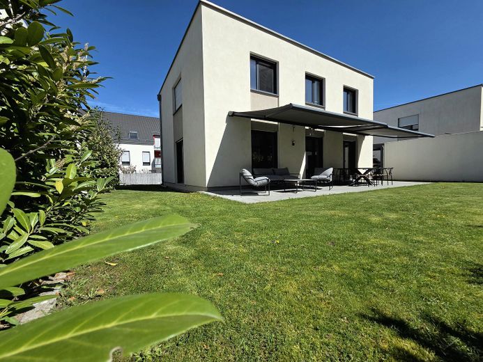 Neuwertiges und modernes Haus in Traumlage – Foto 18