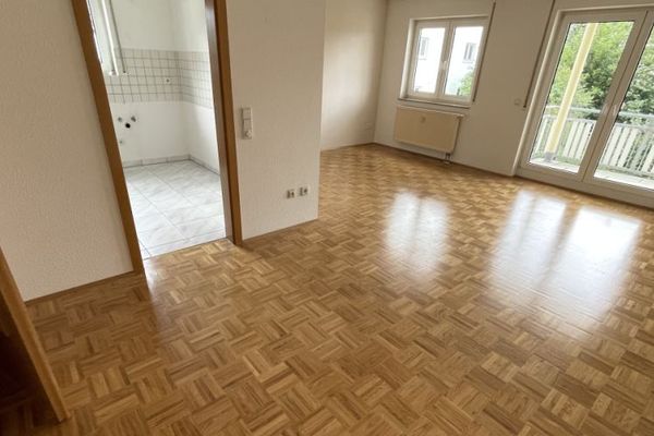 1. kat - EN İYİ konumda! Pencereli banyo + geniş oturma odası!