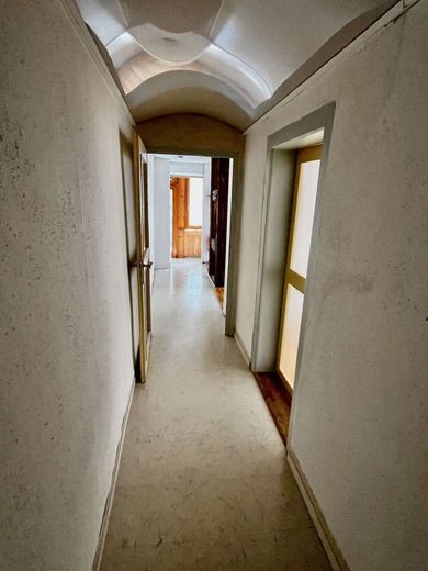 Wohnen im Denkmal - zentral und absolut ruhig – Dieser Flur führt Sie in die einzelnen Zimmer