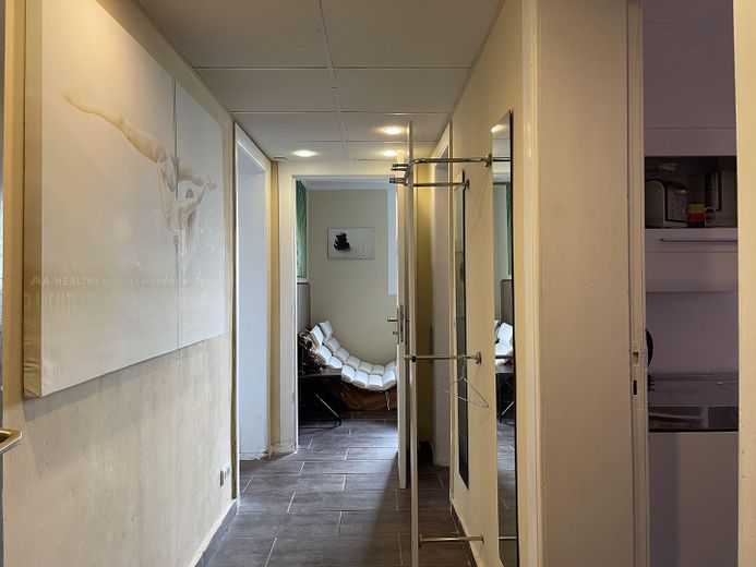 Renditeobjekt: Mehrfamilienhaus mit 5 möblierten Einheiten & Wellnessbereich. Provisionsfrei – Foto 5