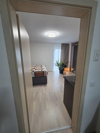 Hausgefühl statt Wohnung: Moderne 3-Zi.-Maisonette mit Garten, Terrasse & Balkon (BJ 2013) – Schlafzimmer