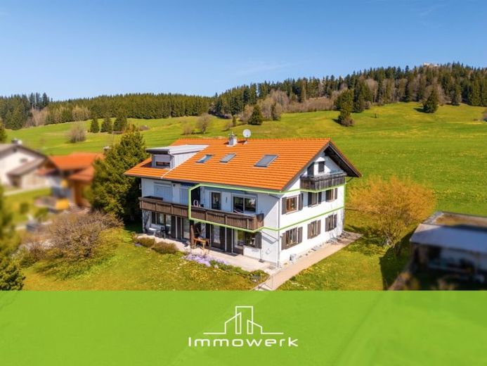 Vermietete 3-Zimmerwohnung in Eisenberg-Zell mit schönem Ausblick, ca. 3% Rendite – फोटो 1