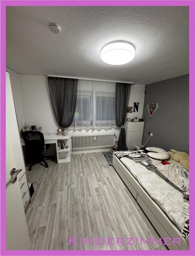 Affascinante appartamento di 3 locali in posizione tranquilla a Stuttgart-Hofen – Schlafzimmer