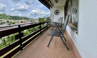 HOCHWERTIG, RUHIGE LAGE UND VIEL PLATZ – 1786009100_02b8bd.jpg