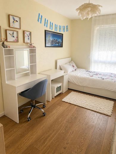 Helle Wohlfühlwohnung in zentraler Lage – 104 m² Wohnkomfort – Foto 1