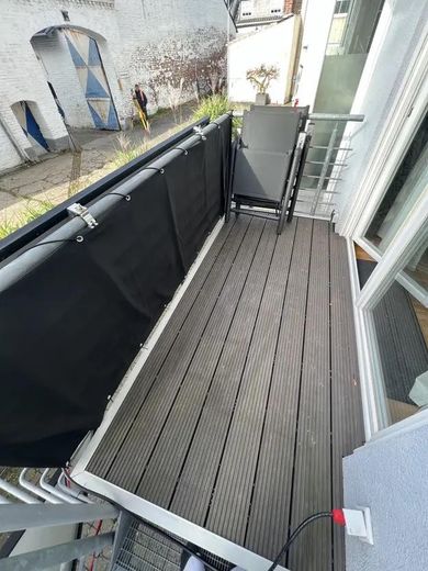 Piso split-level de alta calidad con carácter de casa en una ubicación privilegiada de Junkersdorf – Balkon 2,35x1,05m